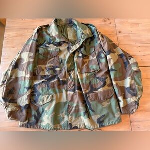 VNTG M65 Woodland Camouflage Cold Weather Jacket: Lrg.